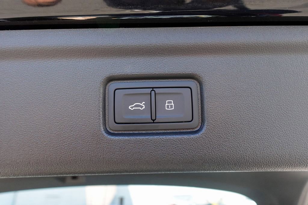 New 2025 Audi S6 e-tron Premium Plus image 25