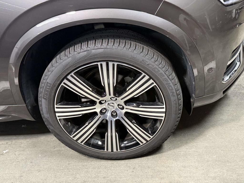 Used 2023 Volvo XC90 B6 Ultimate w/ Protection Package Premier AWD/4WD image 4