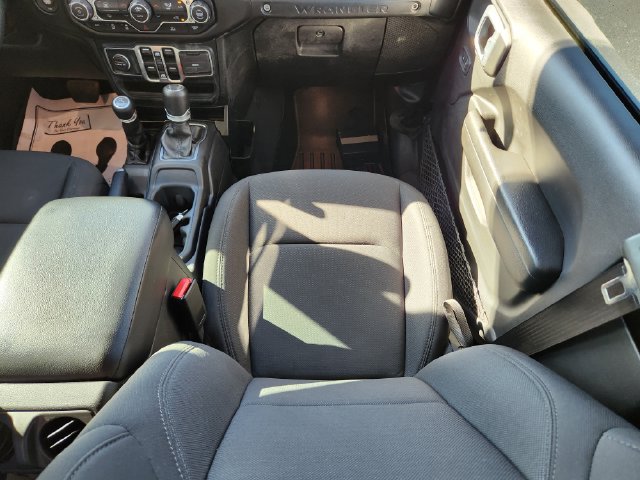 Used 2022 Jeep Wrangler Unlimited Sport AWD/4WD image 16