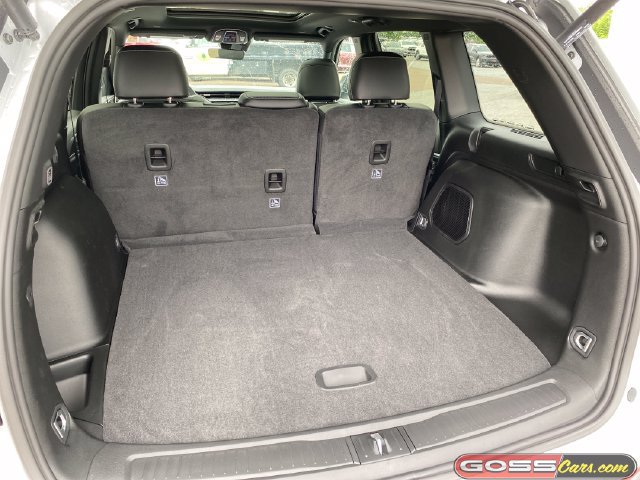 New 2026 Jeep Grand Cherokee Limited w/ Limited Altitude Package AWD/4WD image 9