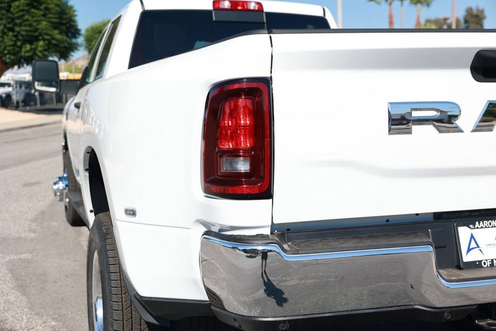 New 2026 RAM 3500 Tradesman AWD/4WD image 10
