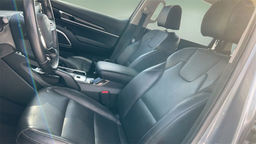 Used 2023 Kia Telluride S image 16
