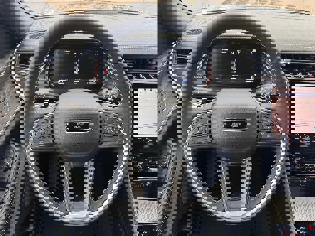 New 2025 Jeep Grand Cherokee L Limited w/ Luxury Tech Group II image 3