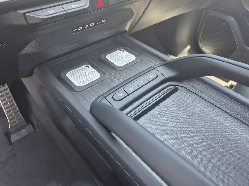 New 2026 Kia EV9 Land w/ Nightfall Edition Package AWD/4WD image 9