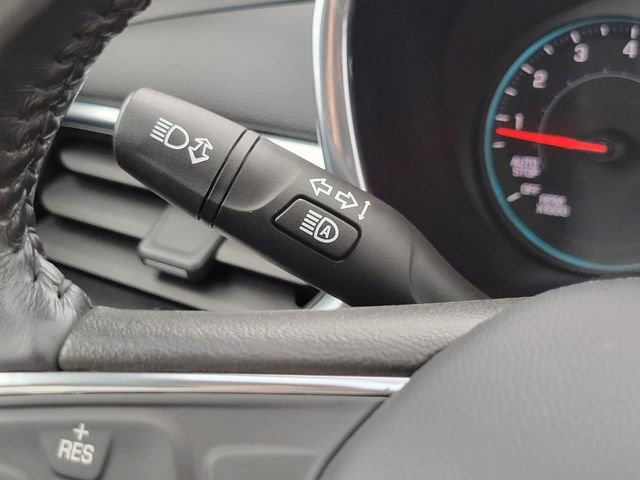 Used 2021 Chevrolet Equinox LT image 14