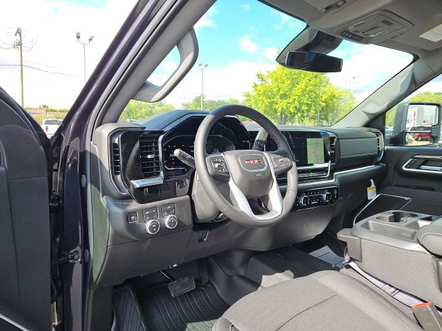 New 2026 GMC Sierra 2500 SLE w/ Preferred Package image 23