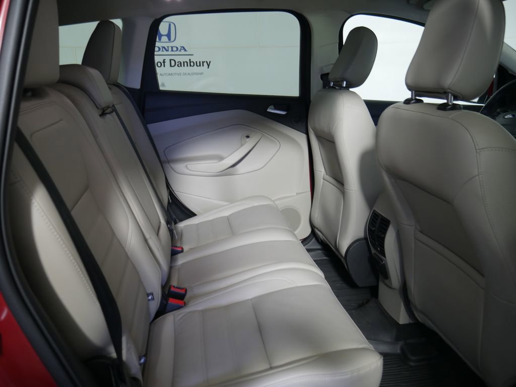 Used 2019 Ford Escape Titanium image 8