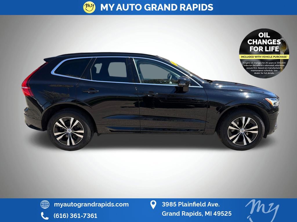 Used 2023 Volvo XC60 B5 Core AWD/4WD image 8