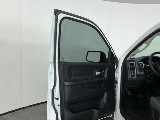 Used 2016 RAM 1500 ST w/ SXT Appearance Group AWD/4WD image 10