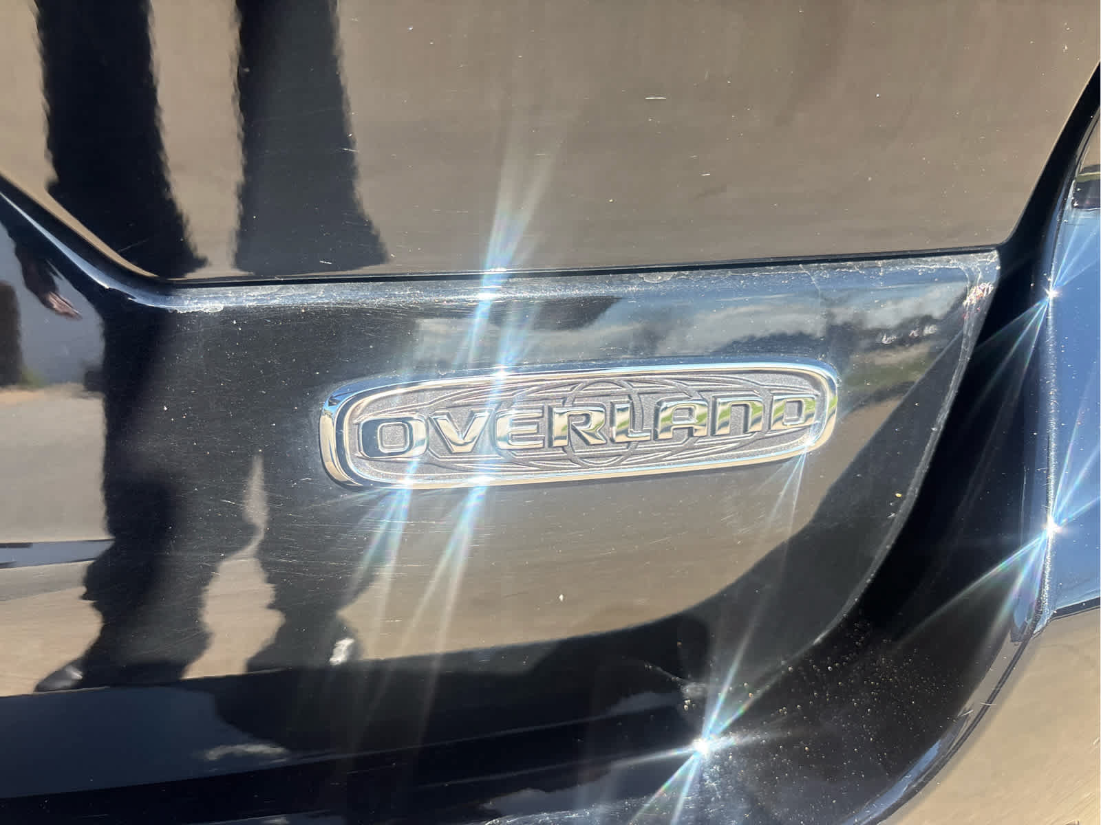 Used 2023 Jeep Grand Cherokee Overland w/ Luxury Tech Group IV AWD/4WD image 10