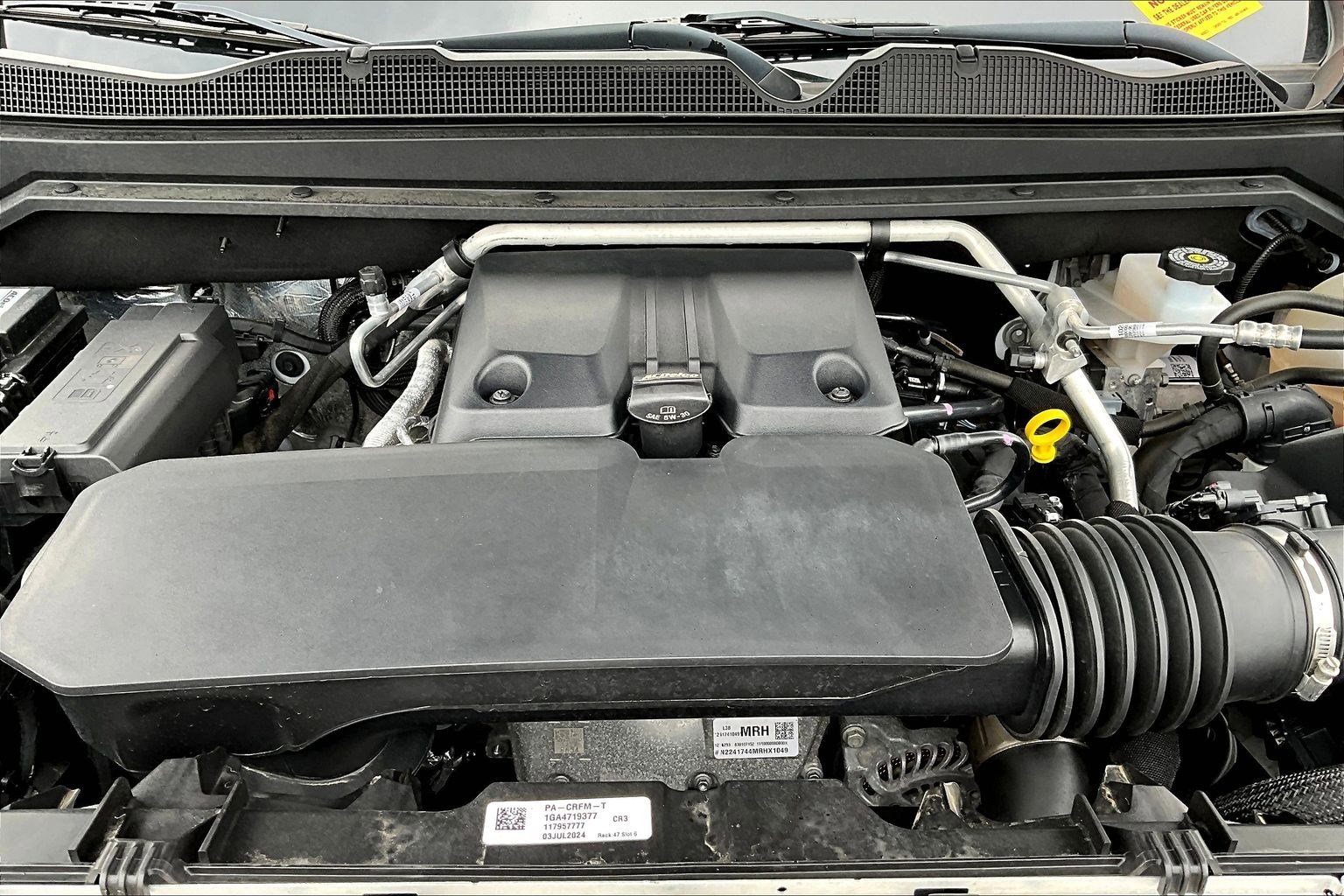 Used 2024 Chevrolet Colorado ZR2 w/ Technology Package AWD/4WD image 30