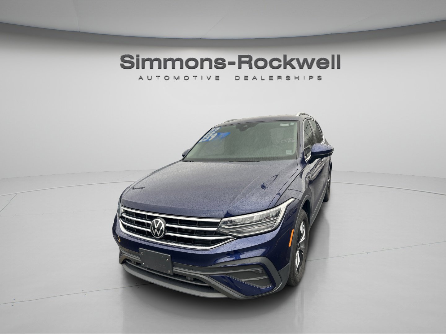 Used 2022 Volkswagen Tiguan SE AWD/4WD image 5