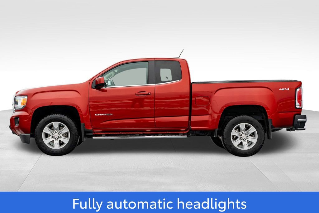 Used 2015 GMC Canyon SLE image 4