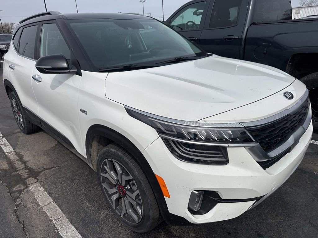 Used 2021 Kia Seltos SX image 2