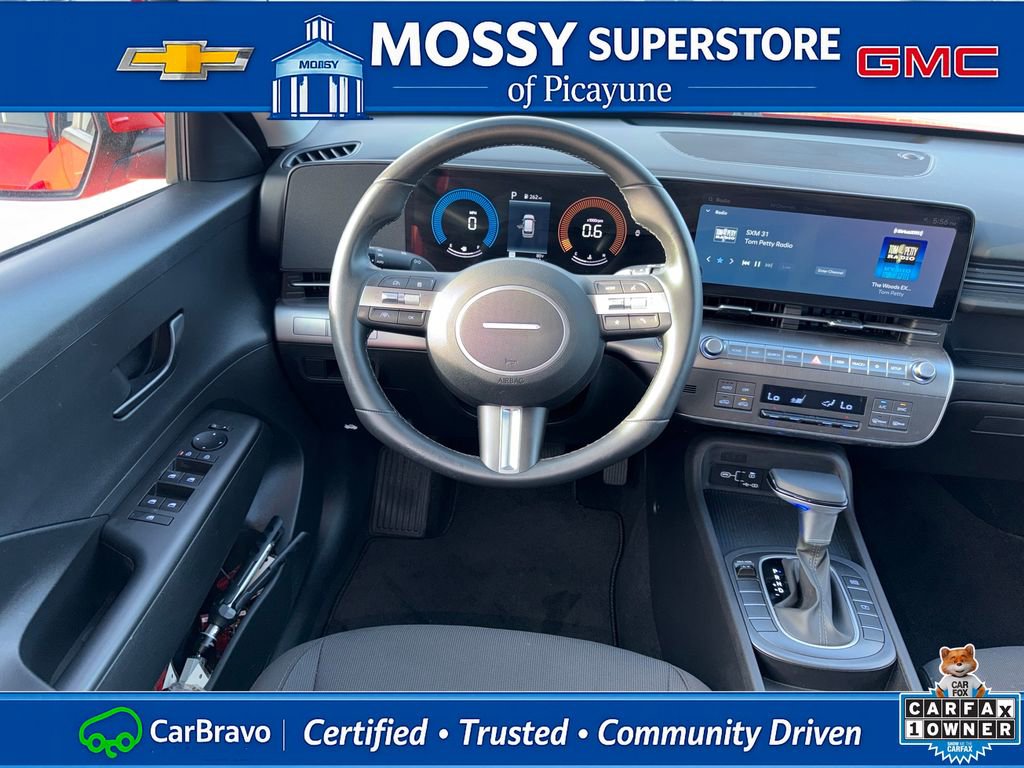 Used 2025 Hyundai Kona SEL FWD image 17