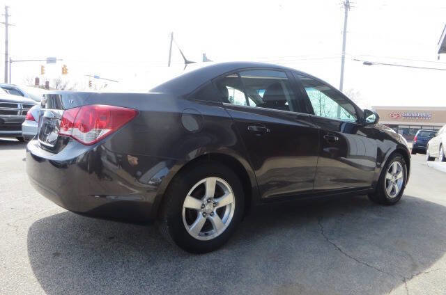 Used 2014 Chevrolet Cruze LT FWD image 3