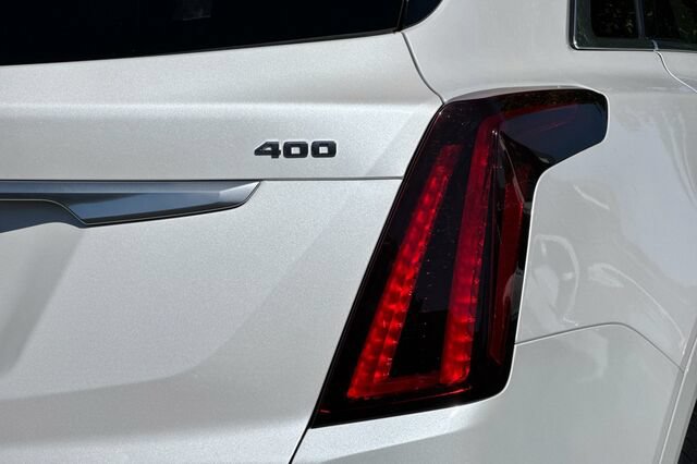 Certified 2023 Cadillac XT5 Premium Luxury w/ LPO, Floor Liner Package AWD/4WD image 27