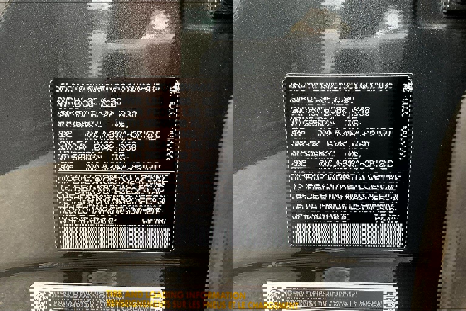 Used 2016 Volkswagen Touareg Sport image 33