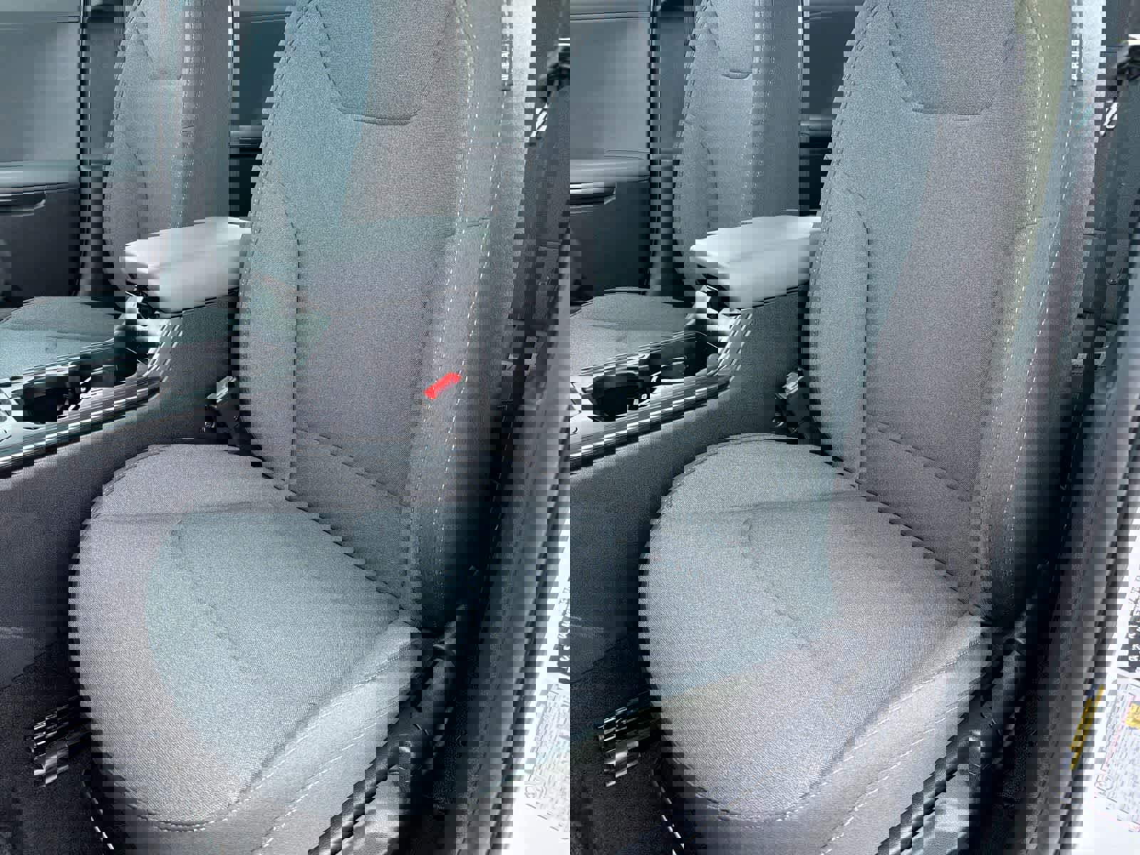 Used 2025 Kia K4 LXS image 17