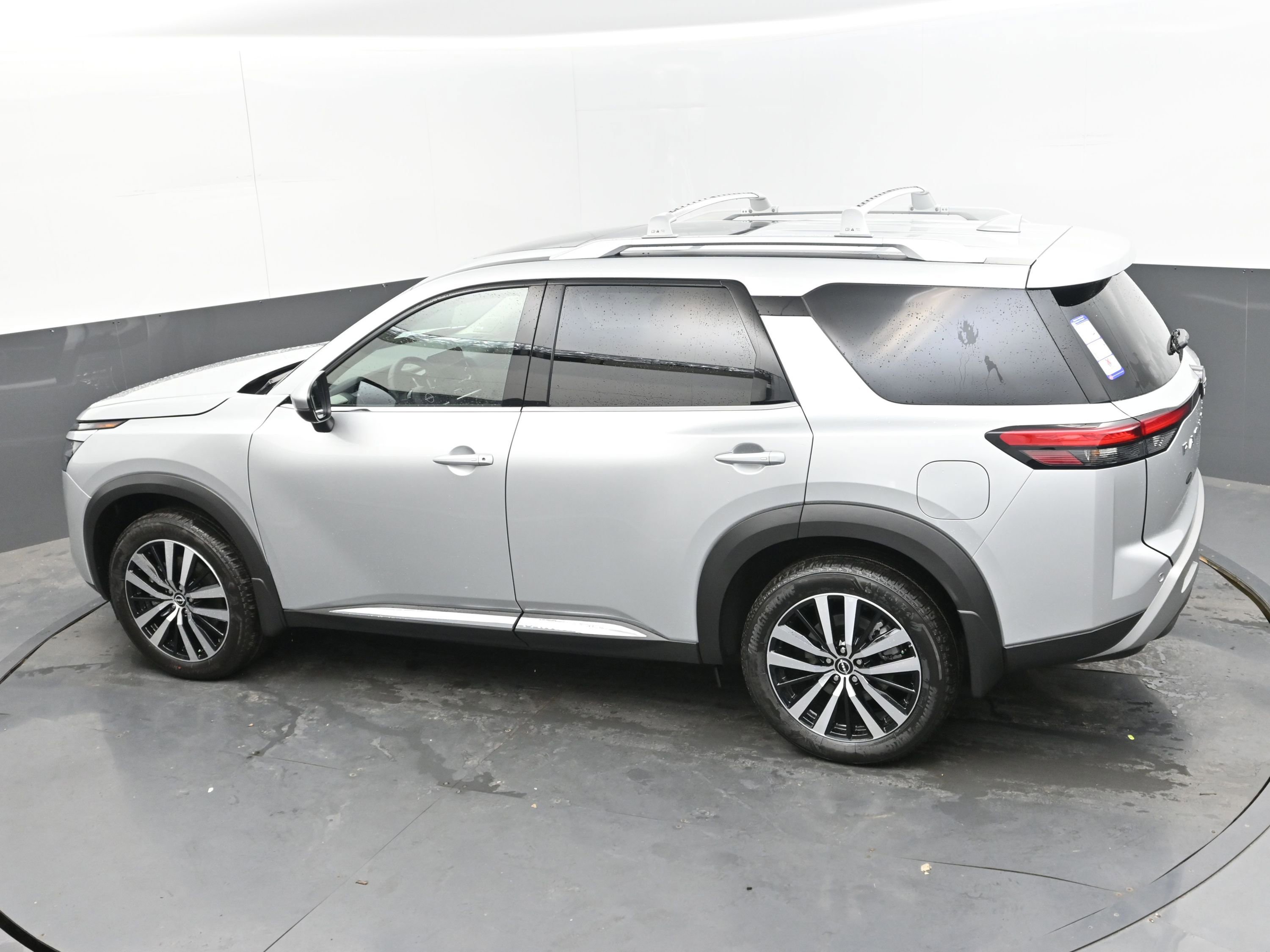 New 2025 Nissan Pathfinder Platinum w/ Cargo Package image 36