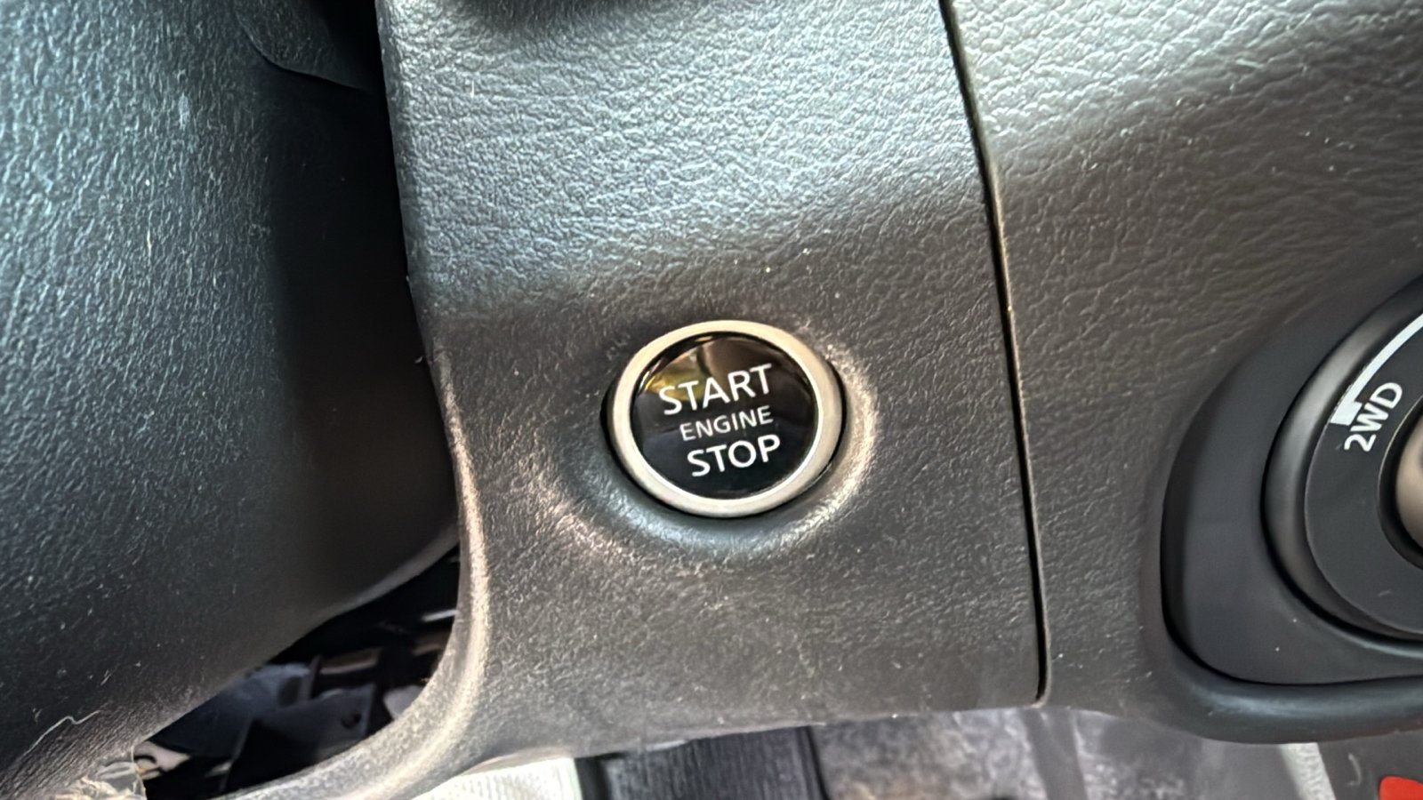 Certified 2023 Nissan Frontier PRO-4X w/ Pro Convenience Package AWD/4WD image 12