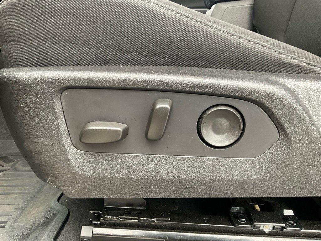 Used 2024 Chevrolet Colorado Trail Boss w/ LPO, Dark Essentials Package image 32