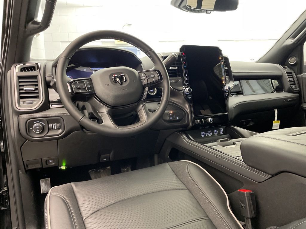 New 2026 RAM 2500 Limited AWD/4WD image 15