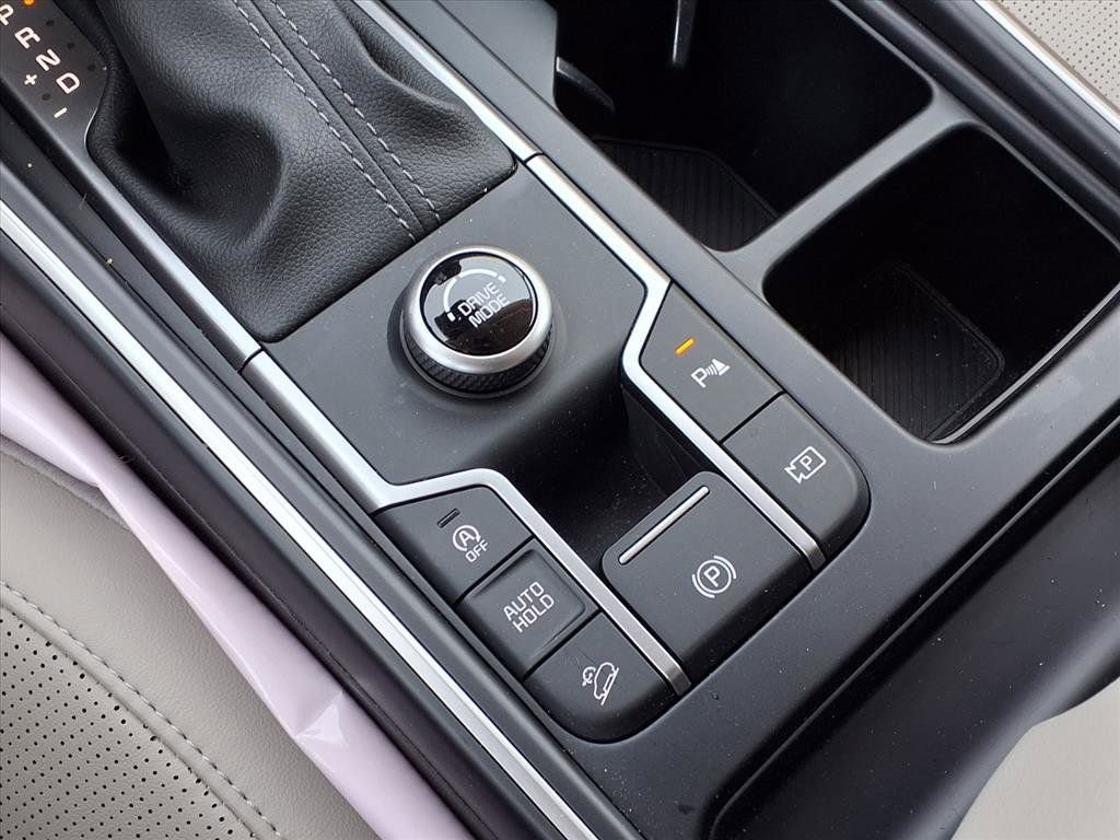 Used 2025 Kia Sorento EX FWD image 15