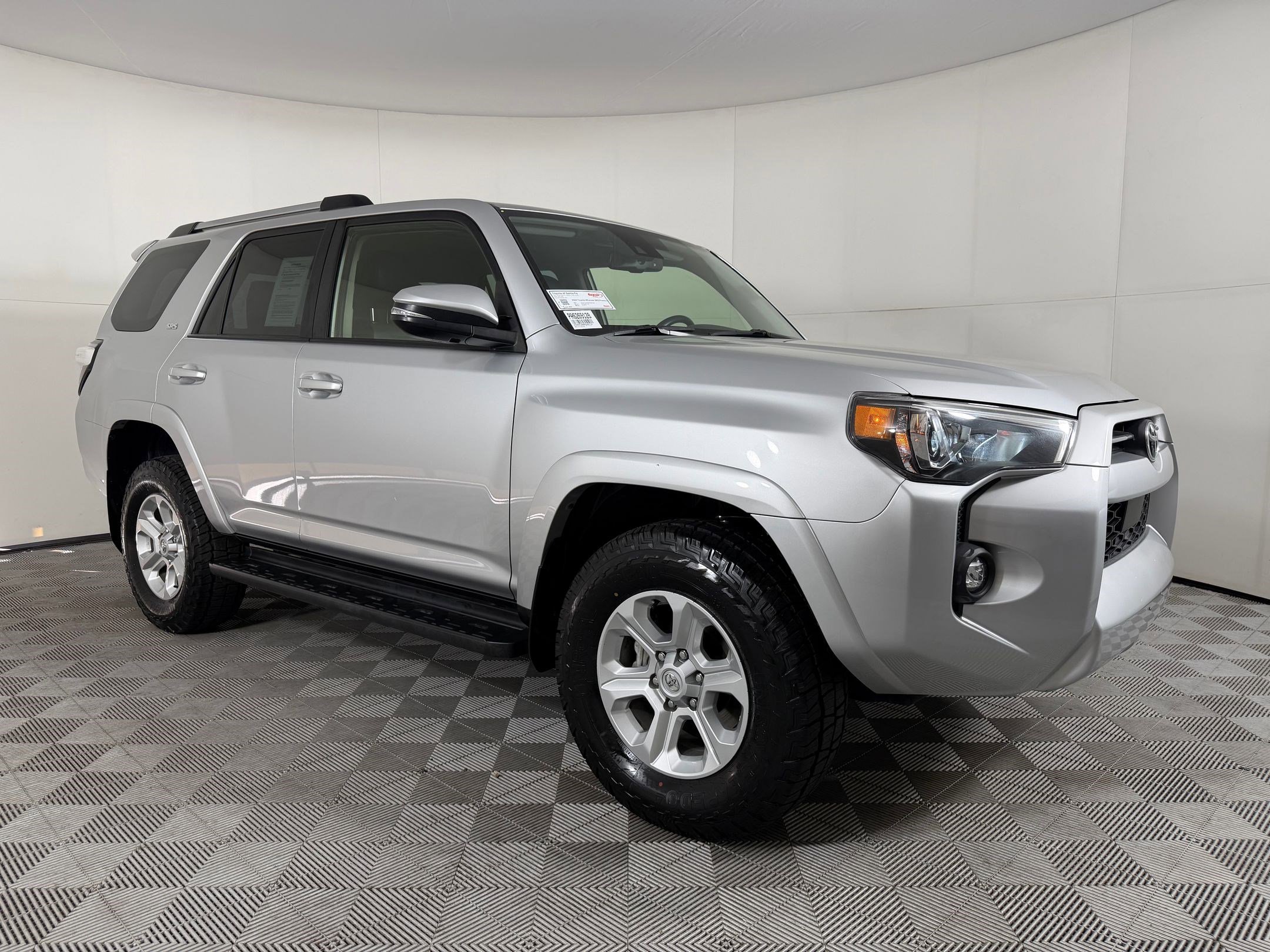Certified 2024 Toyota 4Runner SR5 Premium image 6
