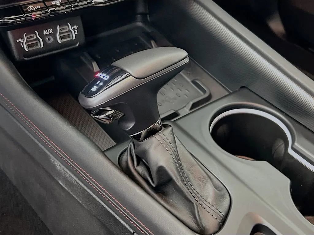 Used 2025 Dodge Durango GT image 18