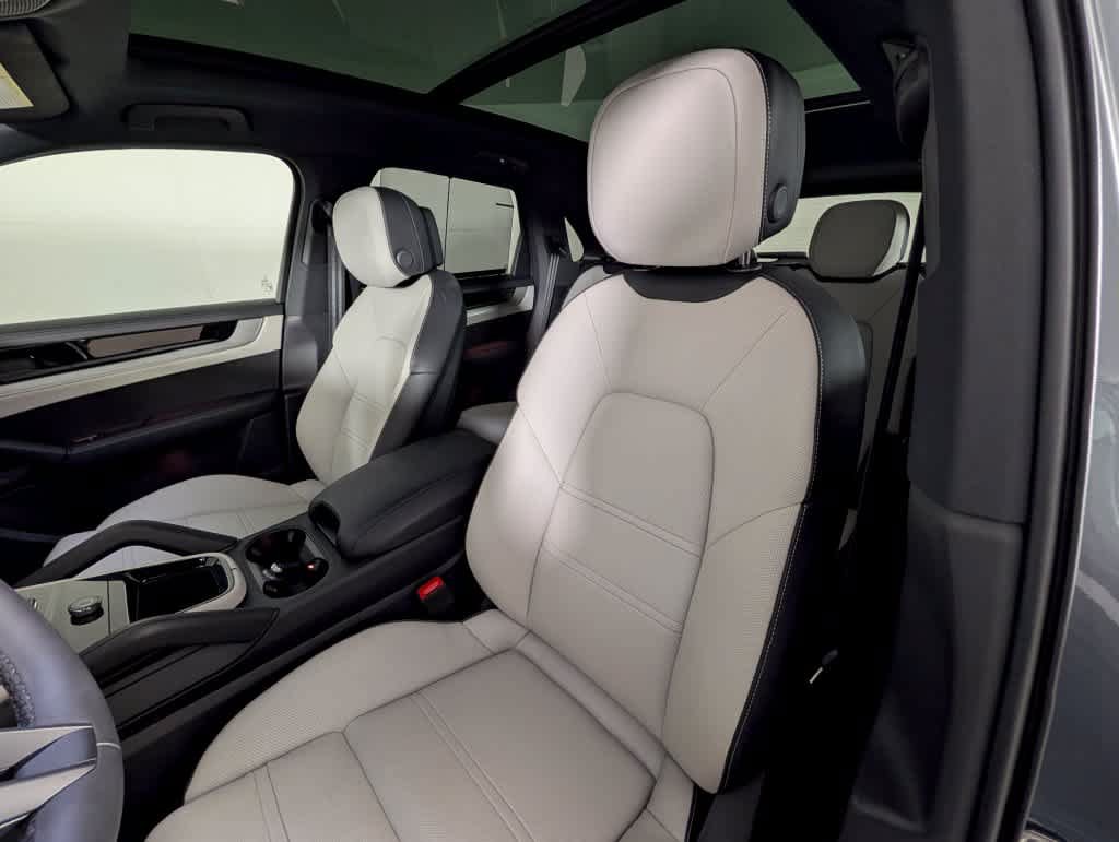 New 2026 Porsche Cayenne S AWD/4WD image 5