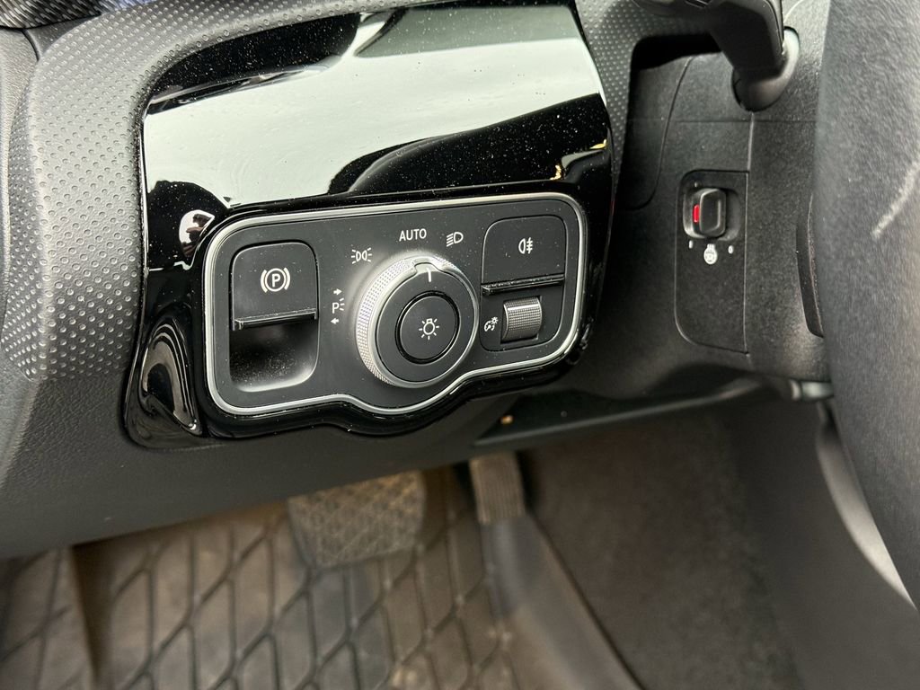 Certified 2024 Mercedes-Benz CLA 250 4MATIC image 14