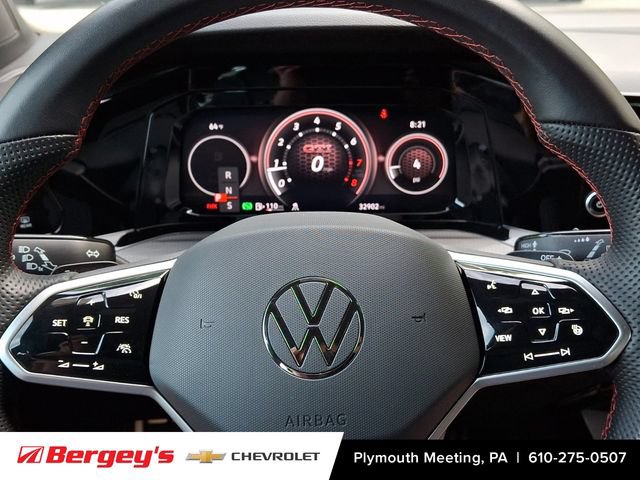 Used 2023 Volkswagen GTI 40th Anniversary Edition FWD image 21