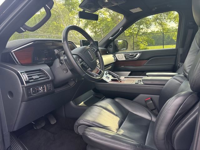 Certified 2023 Lincoln Navigator Reserve AWD/4WD image 14