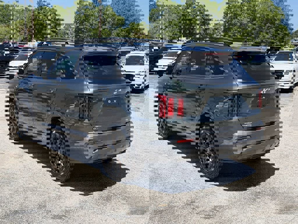 Certified 2023 Kia Sorento S w/ Panoramic Sunroof Package image 7