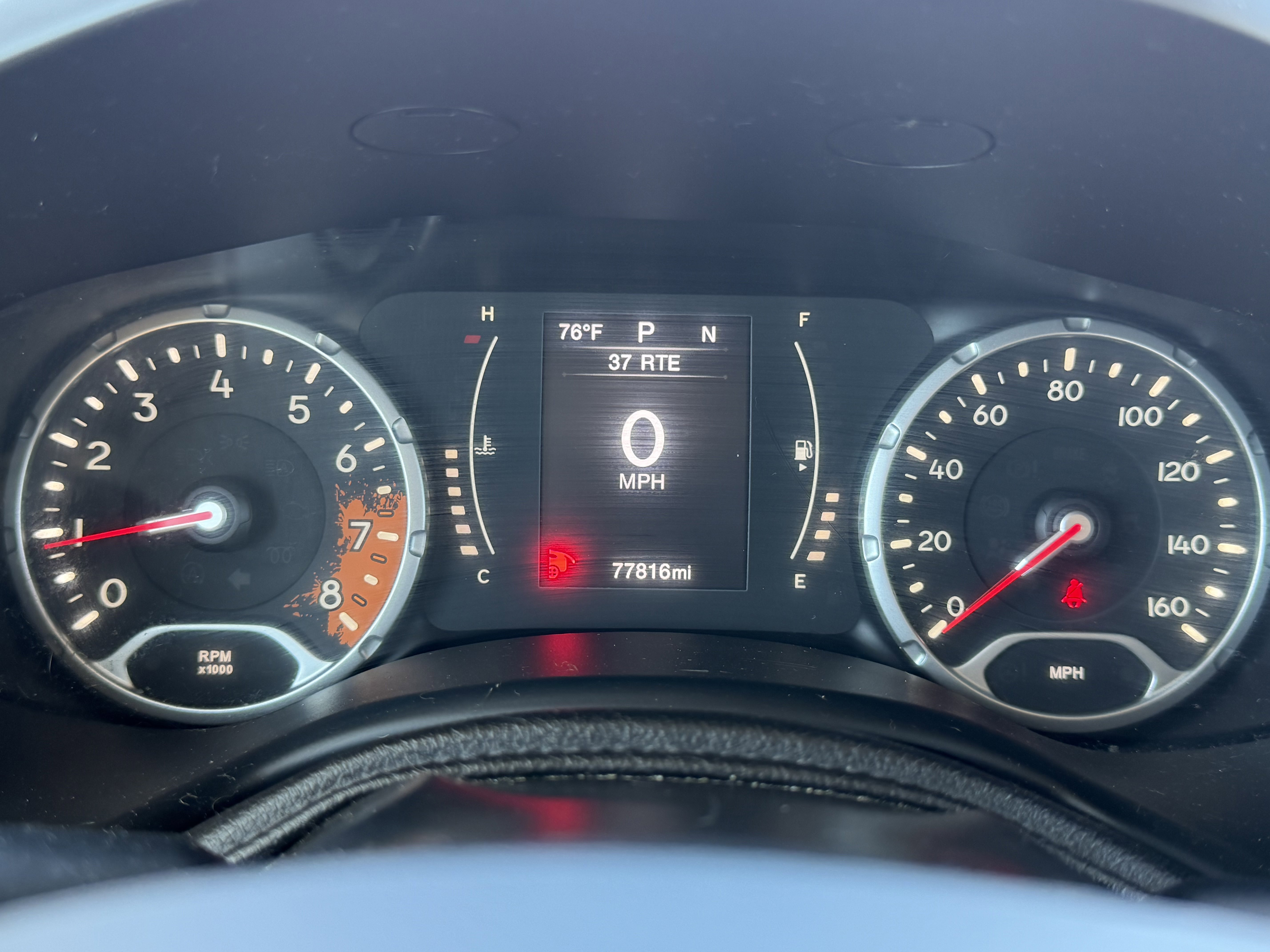 Used 2015 Jeep Renegade Latitude w/ Popular Equipment Group AWD/4WD image 8
