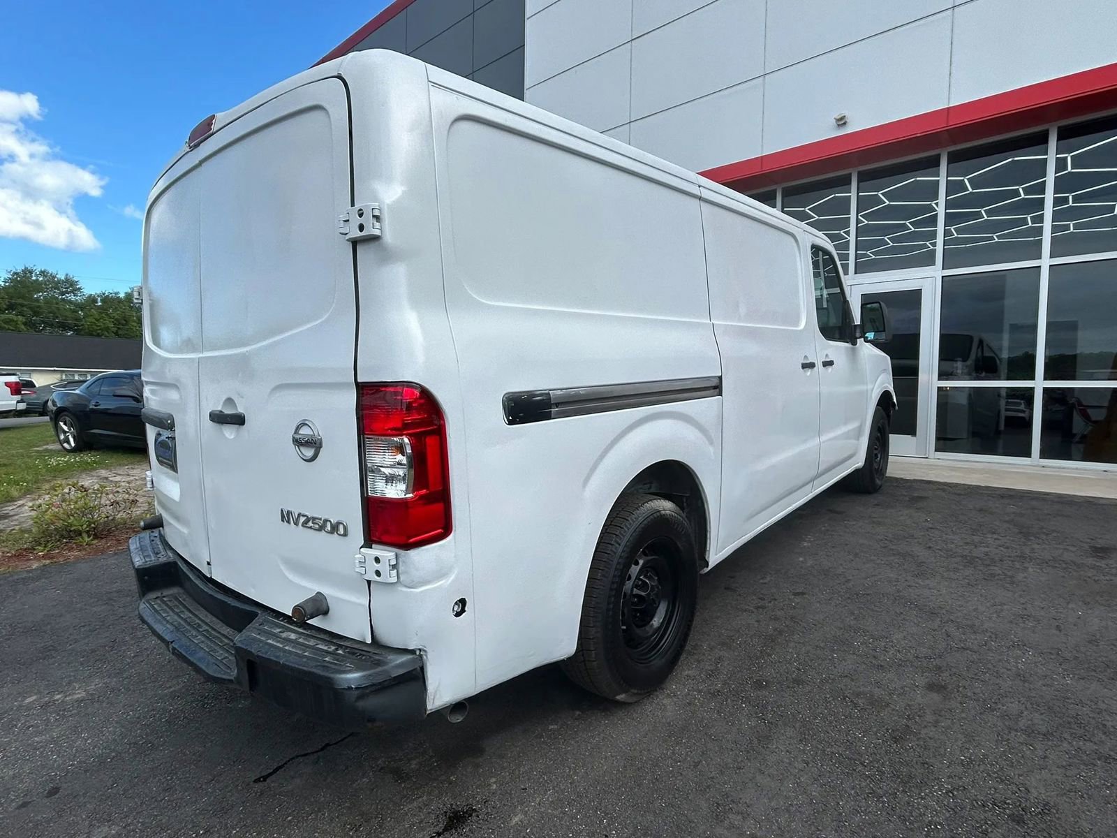 Used 2017 Nissan NV 2500 S RWD image 4