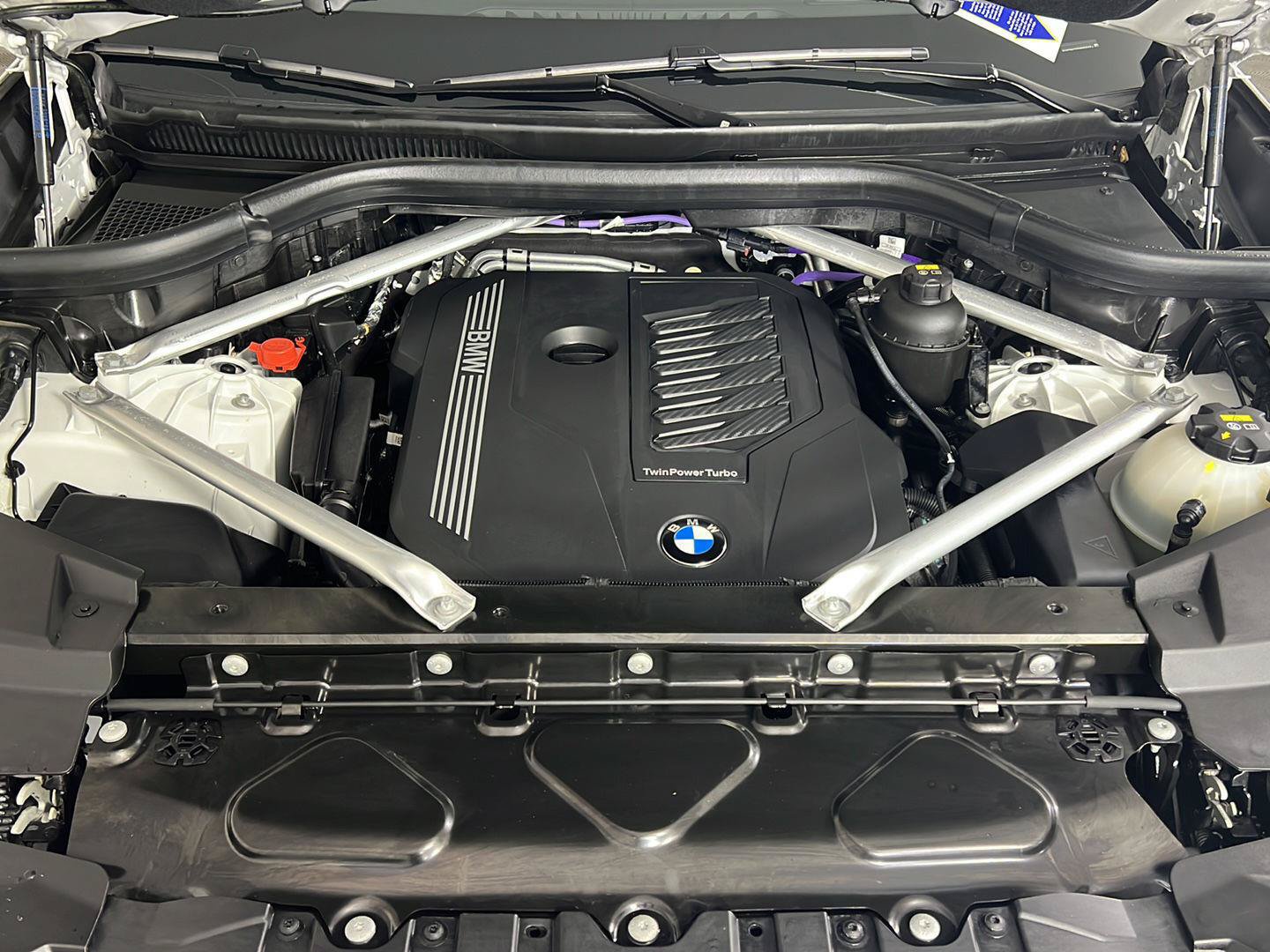 Used 2023 BMW X5 xDrive40i w/ M Sport Package AWD/4WD image 48