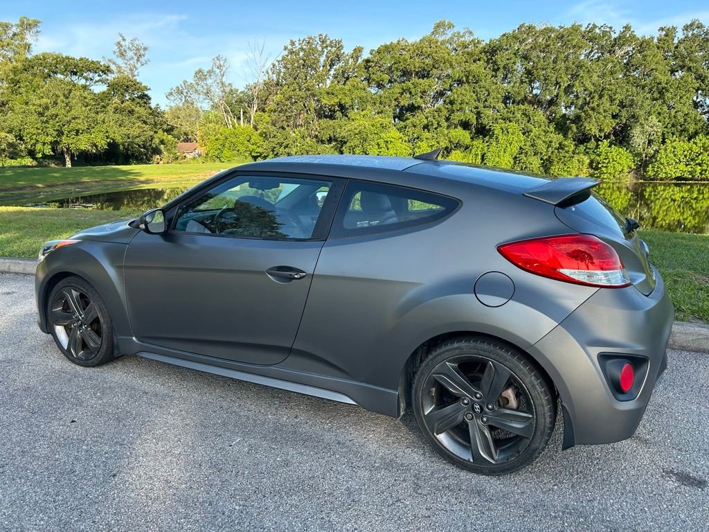 Used 2015 Hyundai Veloster Turbo FWD image 4