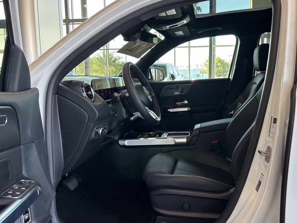 New 2026 Mercedes-Benz GLB 250 4MATIC image 8