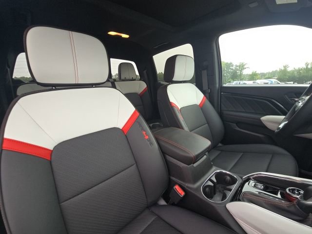 Used 2024 GMC Canyon AT4X image 18