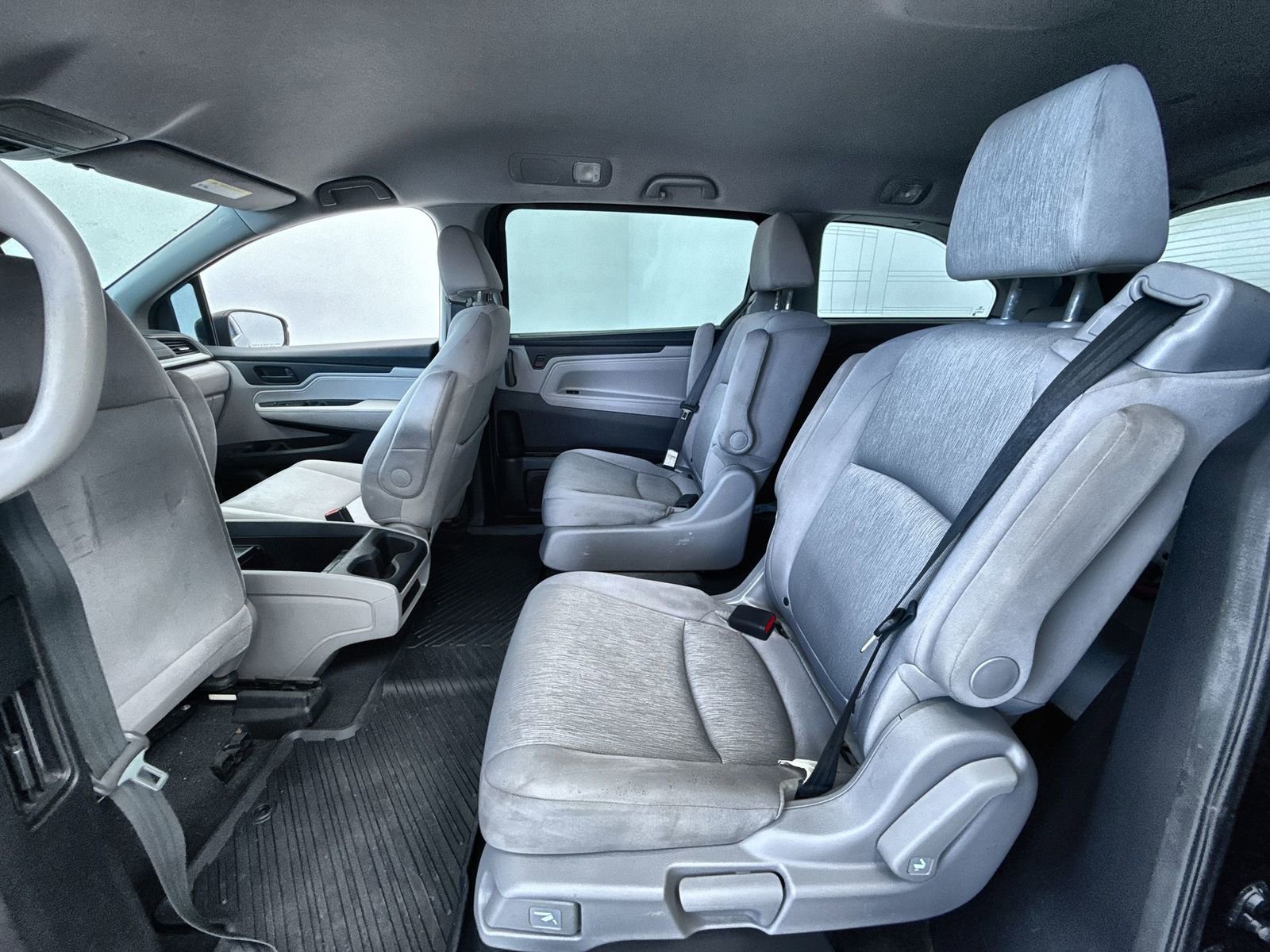 Used 2018 Honda Odyssey LX image 37