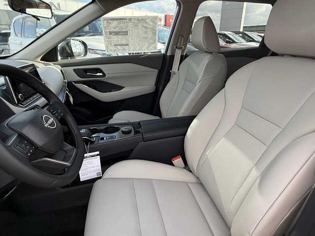 New 2026 Nissan Rogue Dark Armor AWD/4WD image 5