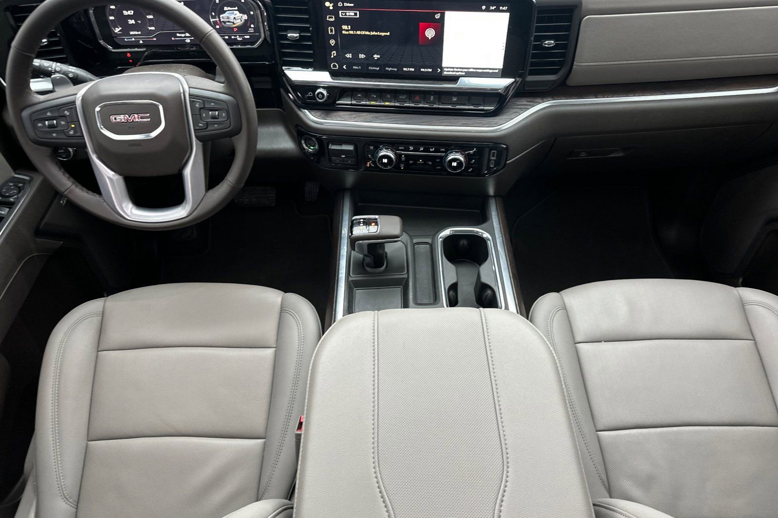 Used 2025 GMC Sierra 1500 SLT w/ SLT Premium Plus Package image 14