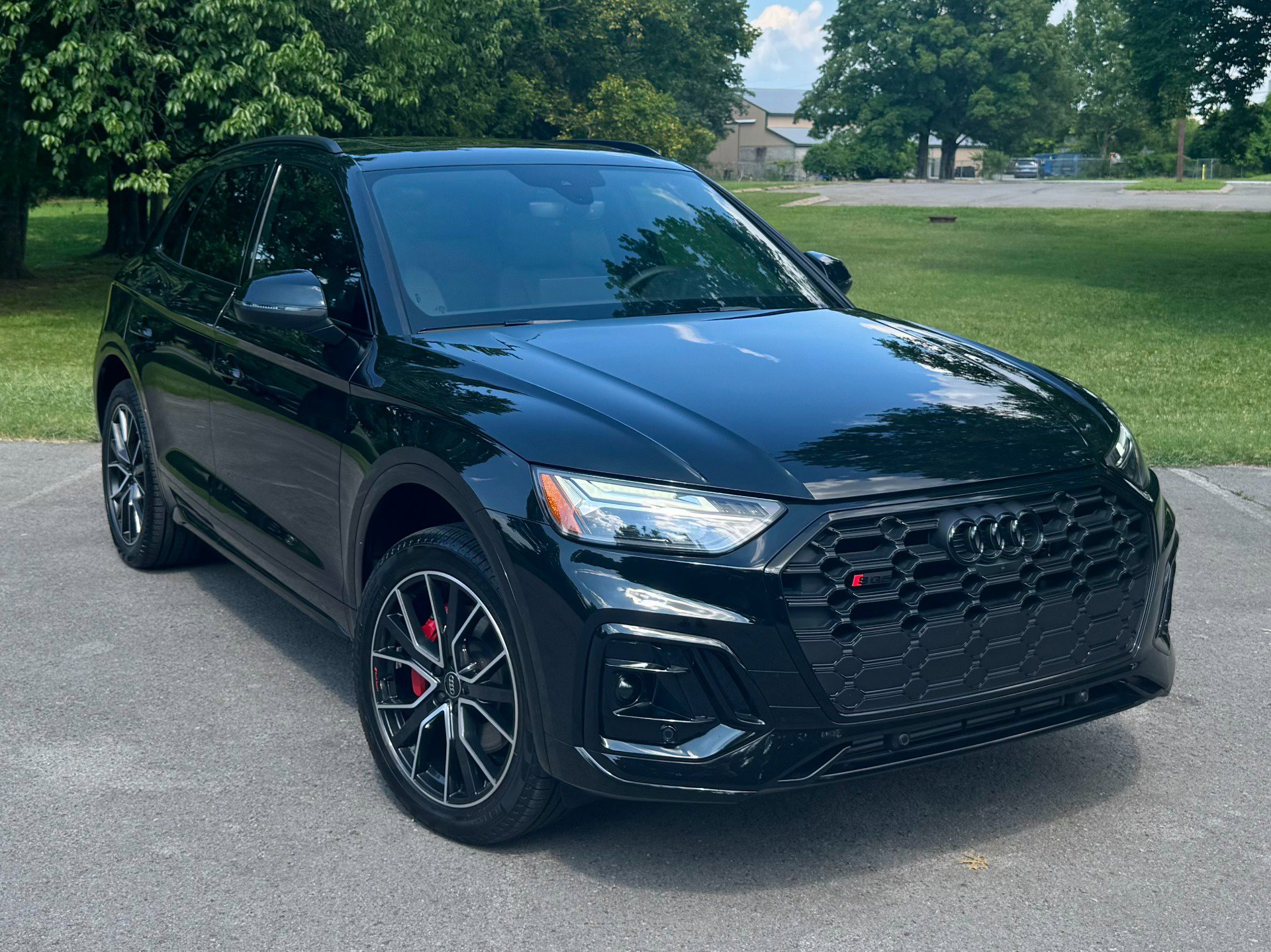 Used 2025 Audi SQ5 Premium Plus image 1