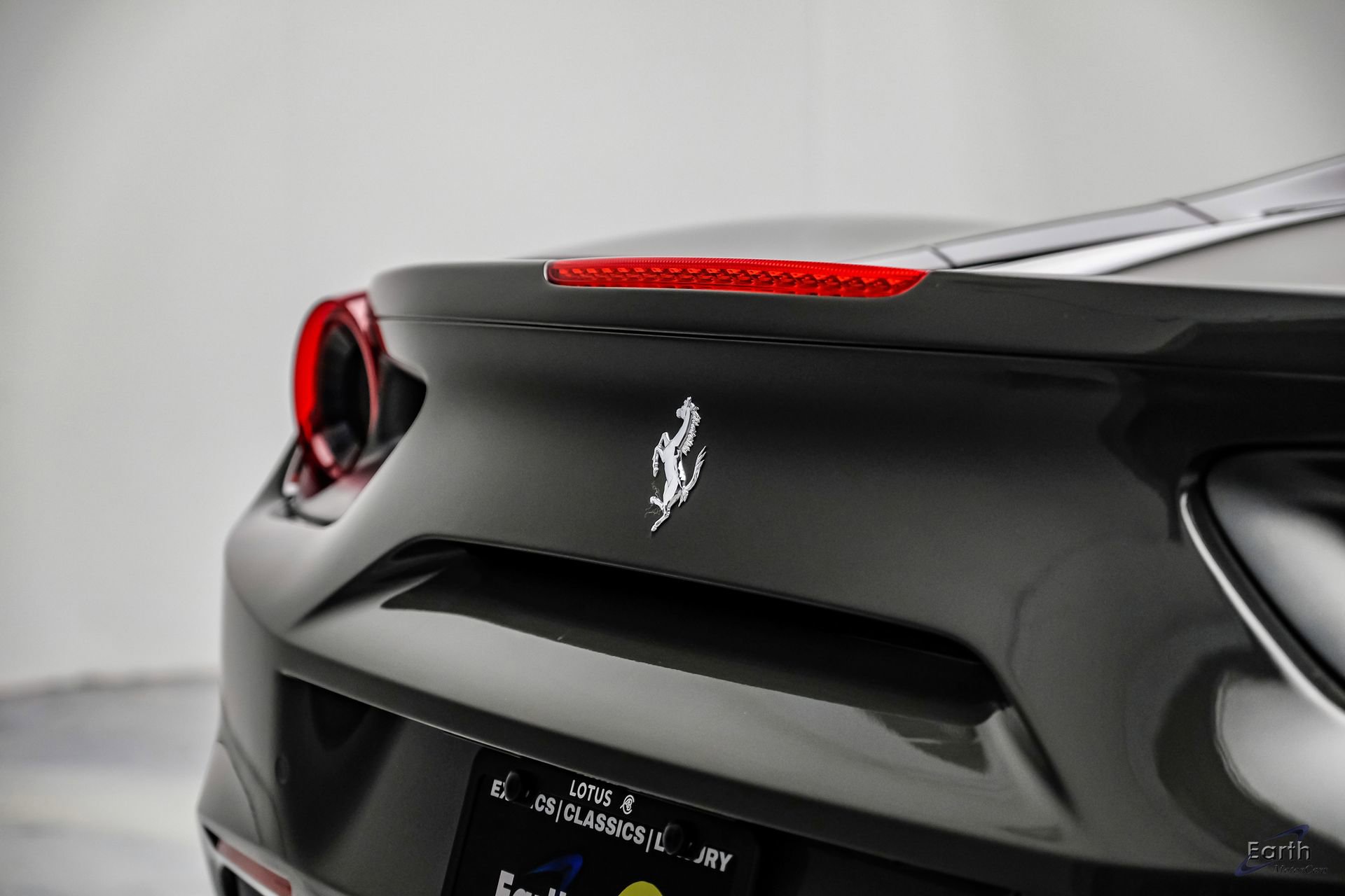 Used 2018 Ferrari 488 Spider RWD image 19