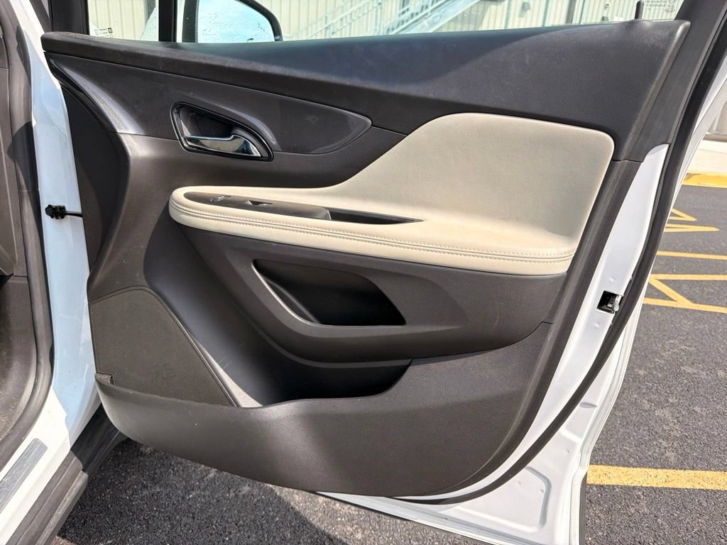 Used 2021 Buick Encore Preferred w/ Safety Package AWD/4WD image 9