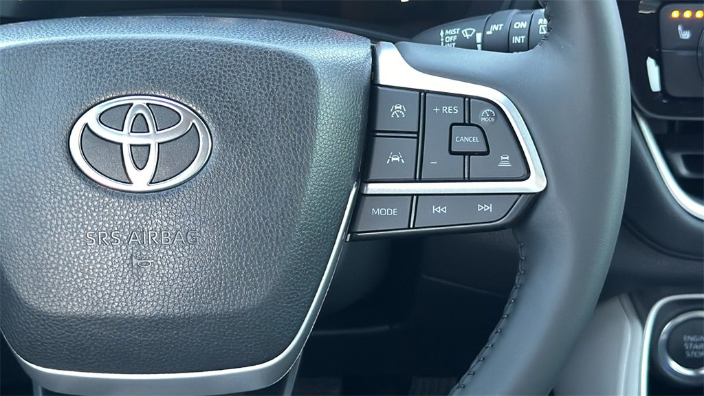 New 2026 Toyota Grand Highlander XLE image 30