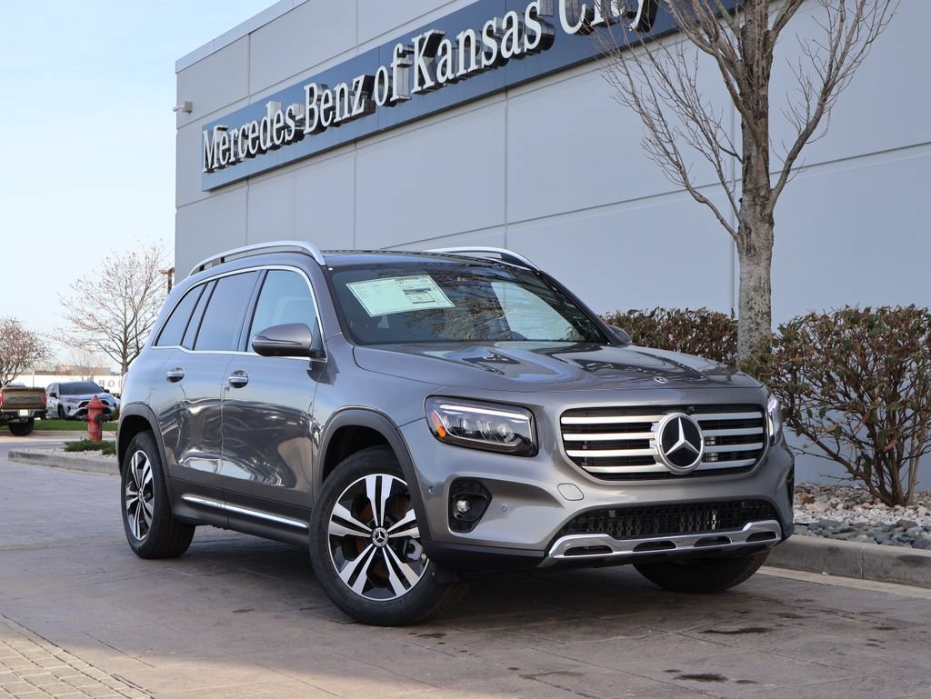 New 2026 Mercedes-Benz GLB 250 4MATIC image 1