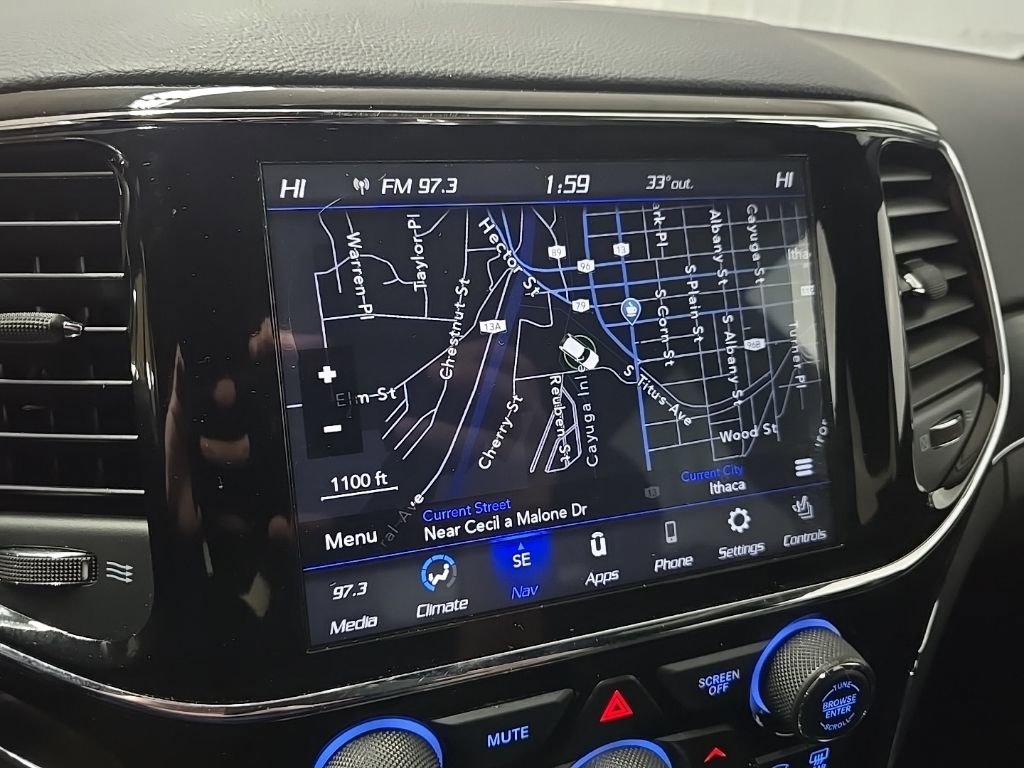 Used 2020 Jeep Grand Cherokee Limited image 25